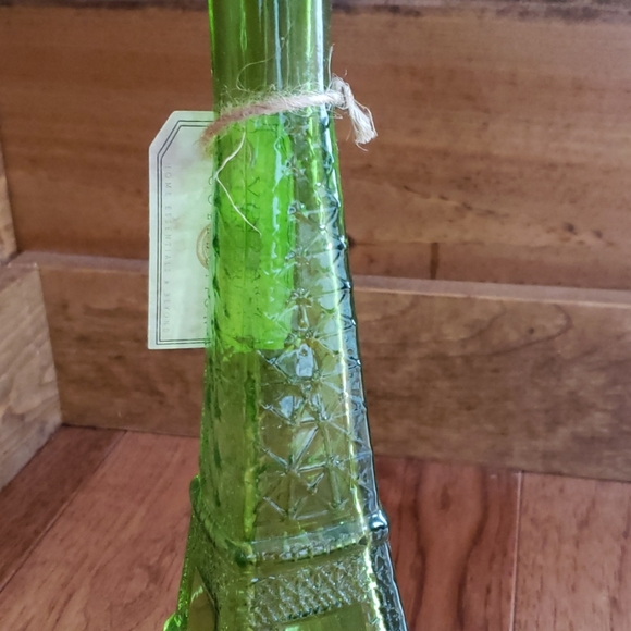 NWT Vintage Collection Eiffel Tower Bottle - Picture 7 of 8